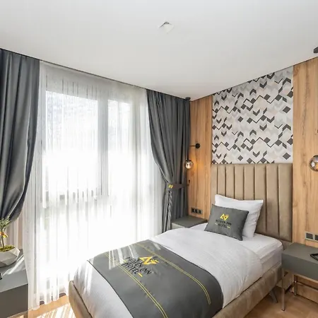 Отель Heaven Airport 3*