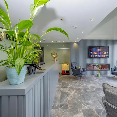 Отель Heaven Airport