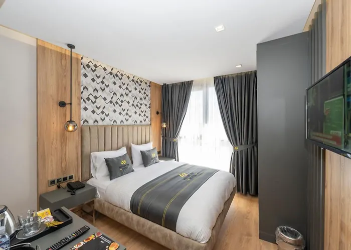 Hotel Heaven Airport