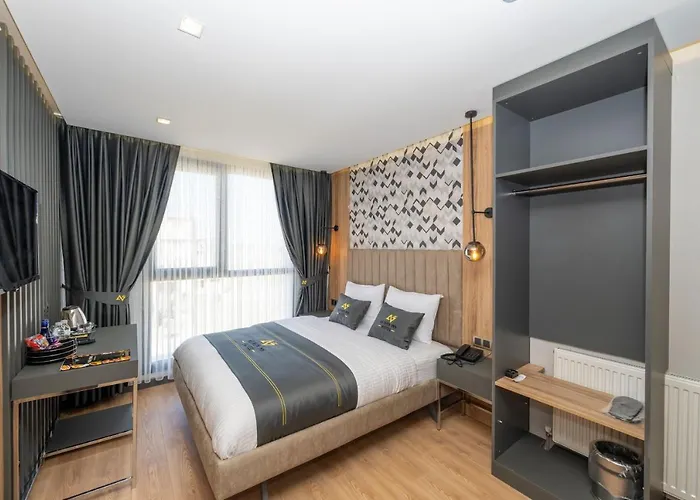 Hotel Heaven Airport 3*