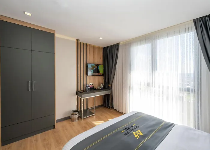 Hotel Heaven Airport