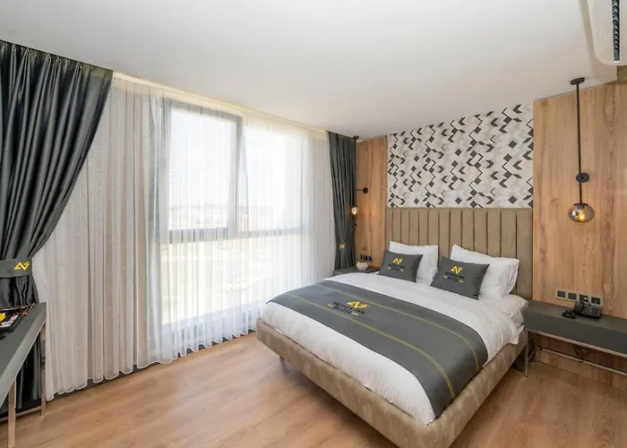 Heaven Airport Hotel